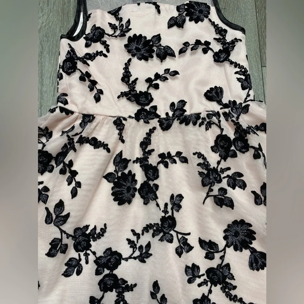 The Children’s Place Floral Holiday Dress Size 6